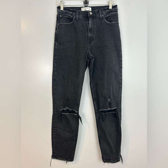 Abercrombie & Fitch The Mom High Rise Black Distressed Denim Jeans Size 27/4L - Picture 1 of 9